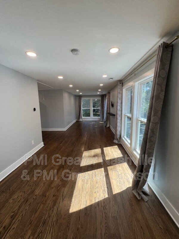 Building Photo - 1711 Golf St