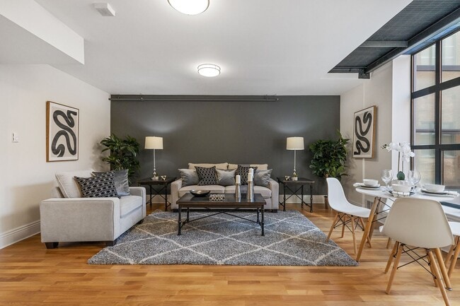 Building Photo - South Beach: Unfurnished 2-Story Condo nea...