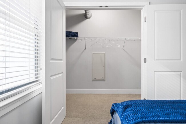 Building Photo - 235 S Delaware St