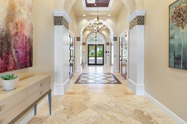 Building Photo - 559 SE Villandry Way