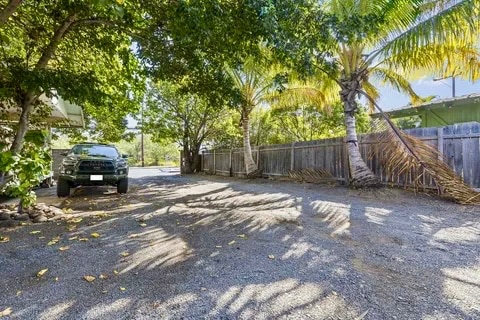 Building Photo - 1606 S Kihei Rd