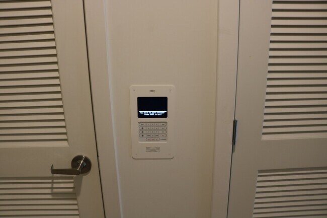 Building Photo - 201 Marin Blvd