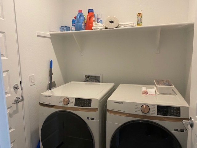 Laundry room - 8916 W Solano Dr