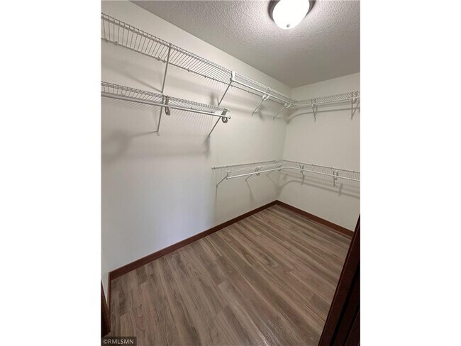 Building Photo - 1726 Aspen Ct