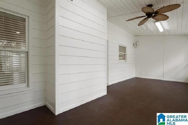 Building Photo - 2106 Montreat Pkwy