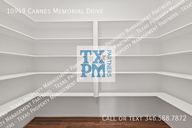 Building Photo - 10949 Cannes Memorial Dr