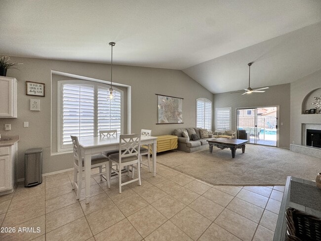 Building Photo - 1461 S Cholla Pl