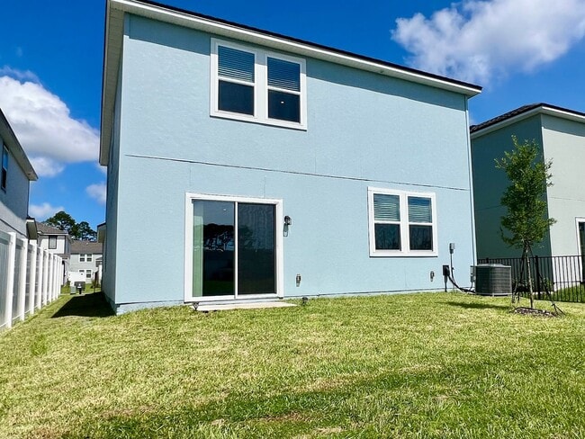 Building Photo - Large 4 Bed, 3 Bath Home with Loft – Built in 2024!