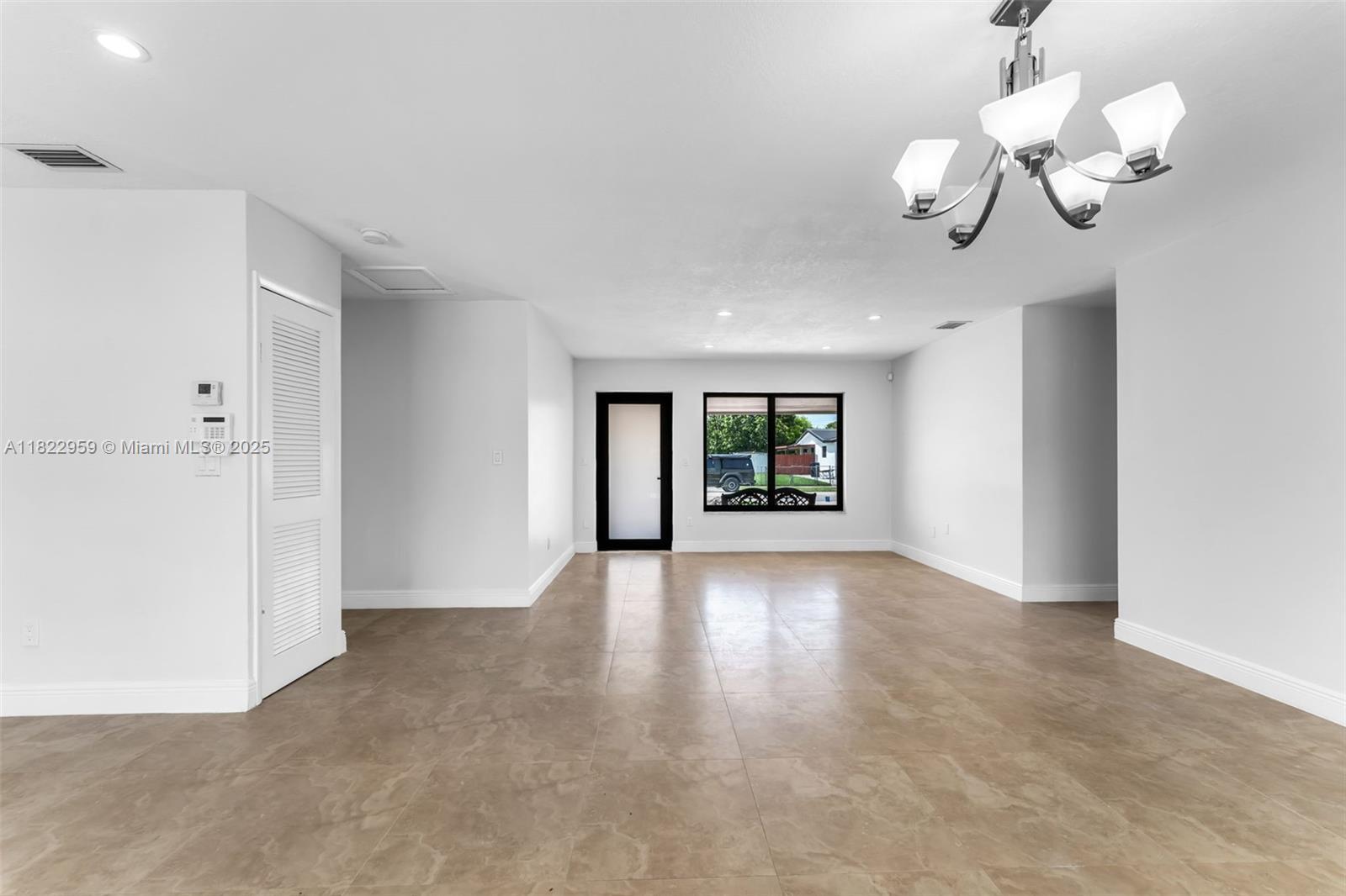 Building Photo - 9140 SW 45th Ter