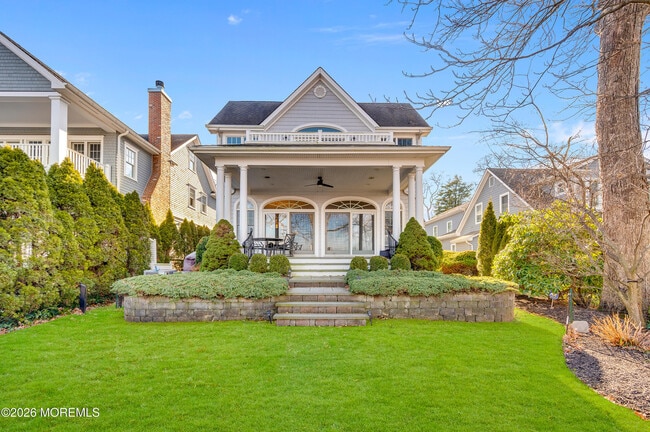 Building Photo - 619 Beacon Blvd