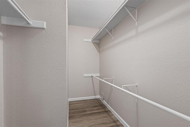 Building Photo - 13357 Water Oak Ln