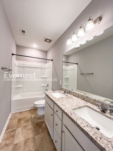 Building Photo - 1105 Prospect Ct