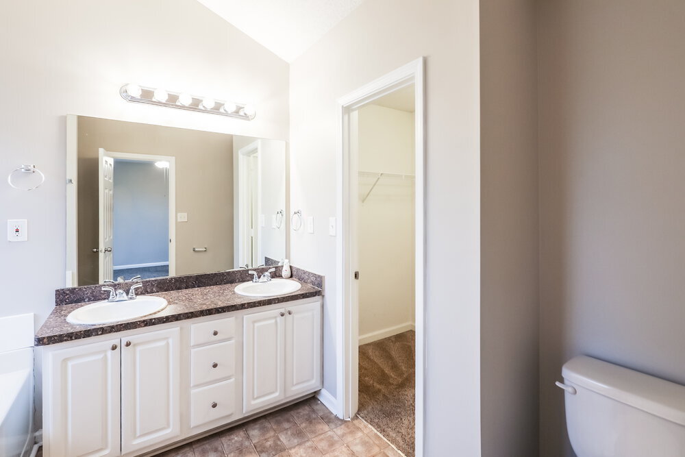 Building Photo - 7719 Briar Forest Ln