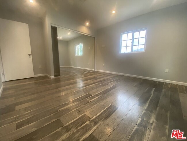 Building Photo - 8448 Fenwick St