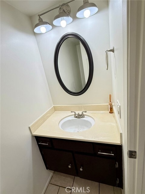 Building Photo - 2604 N Tustin Ave