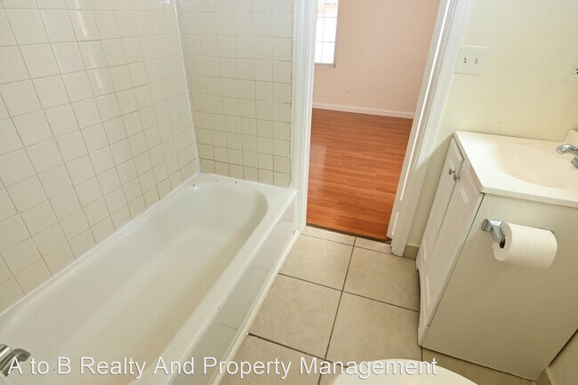 Building Photo - 2 br, 1 bath House - 1464 Douglas Street