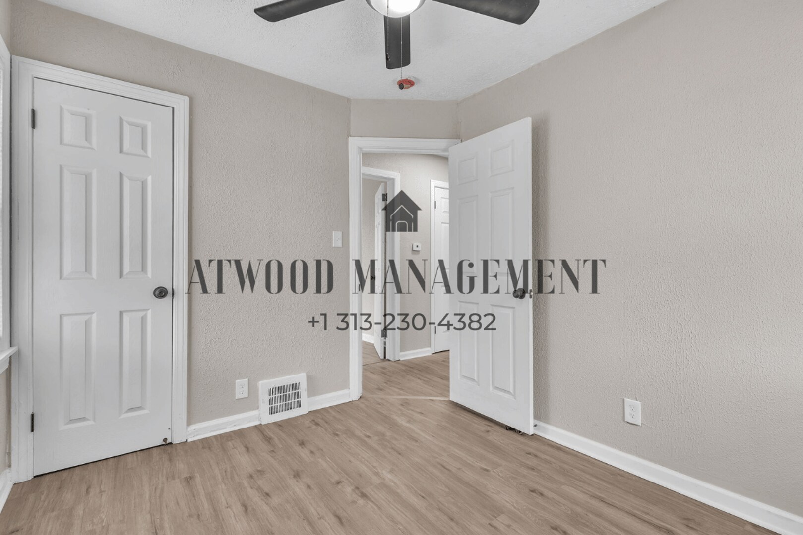 Building Photo - This beautifully updated 3-bedroom, 1-bath single-family home is ready for move-in!