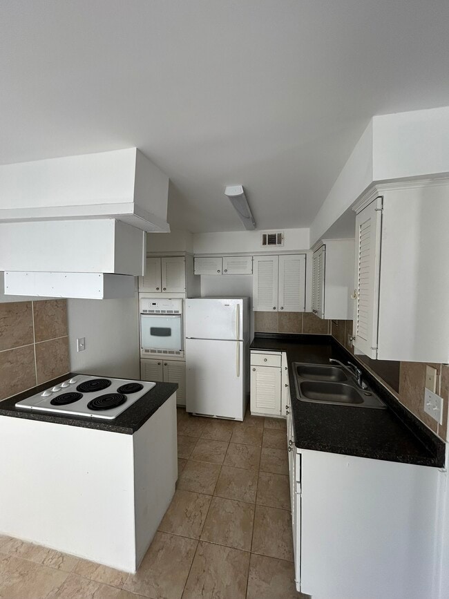 Building Photo - 2318 Dorrington St