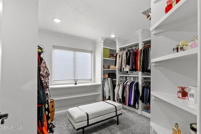 Building Photo - 1316 Hookridge Dr