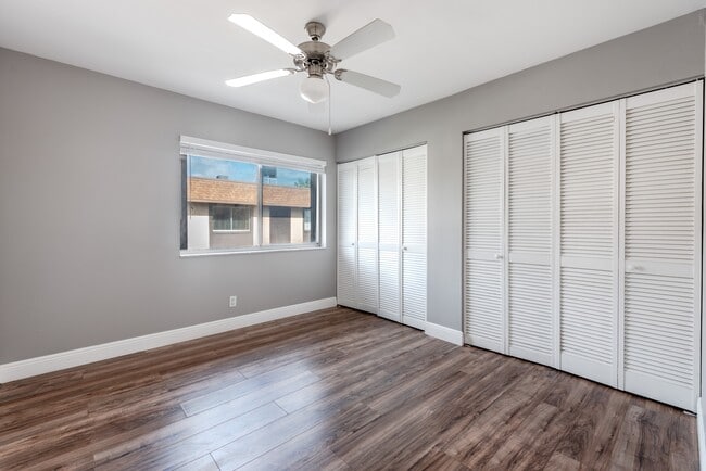 Building Photo - 2140 Sherwood Forest Blvd