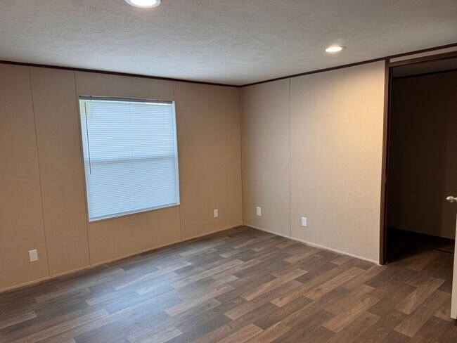 Building Photo - BRAND NEW 3 BED, 2 BATH MOBILE HOME!