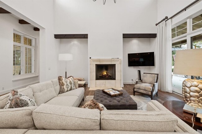 Building Photo - 1909 Knights Chance Ln