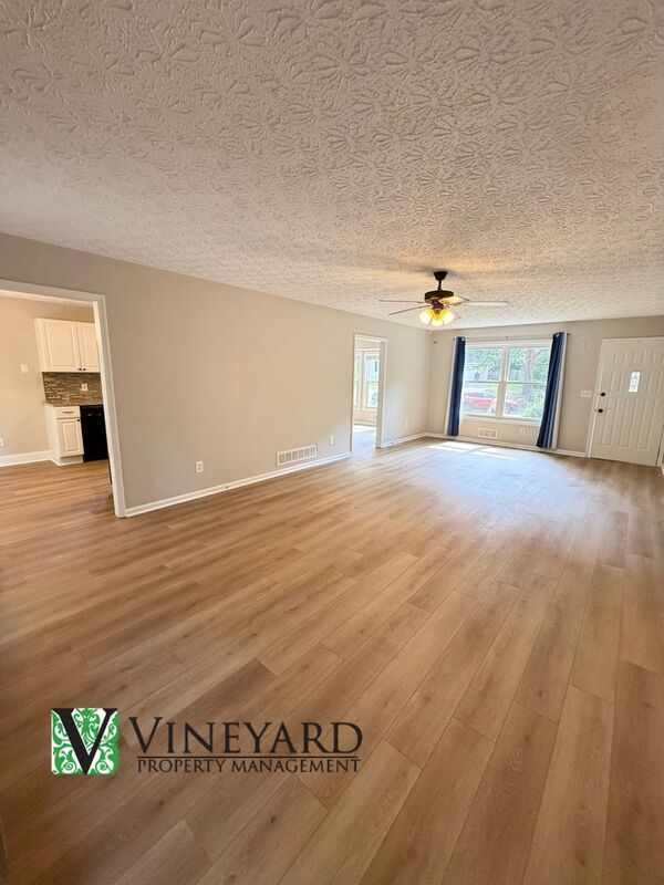 Building Photo - 2964 Forest Chase Terrace NE