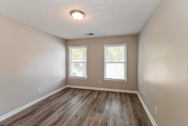 Building Photo - 1077 Cotton Row Cove