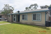 Building Photo - Port6218