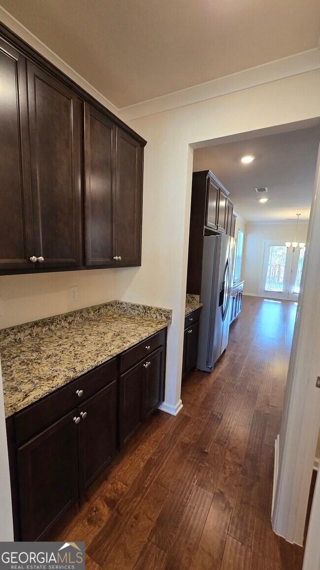 Building Photo - 13106 Vista Dr SE