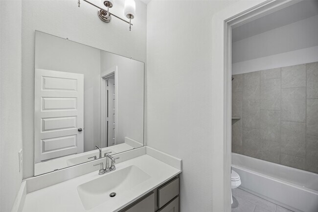 Building Photo - 29024 Red Lp Dr