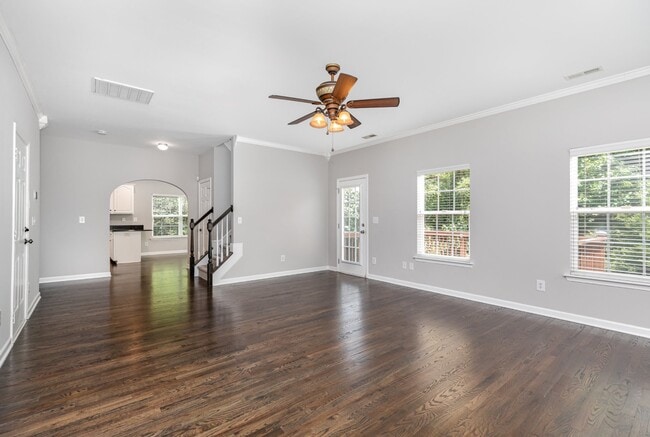 Building Photo - 8526 Suttonview Dr