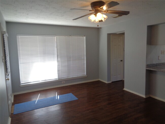 Building Photo - 9414 Westacre Pl