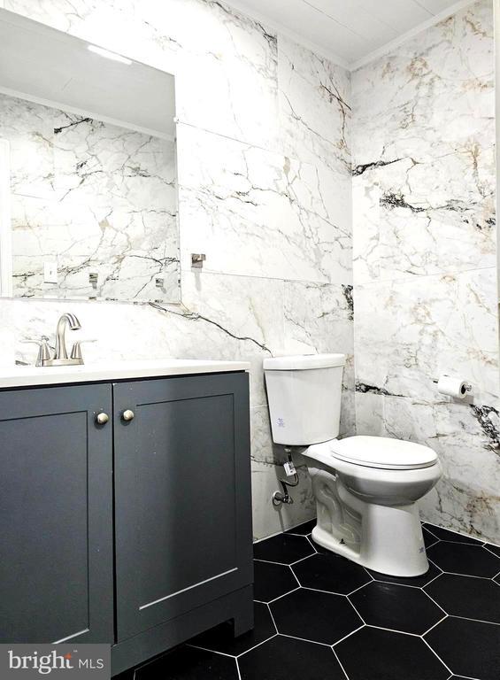 Building Photo - 2919 Seminole Rd