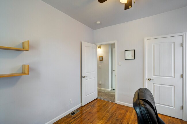 Building Photo - 603 N Spruce St