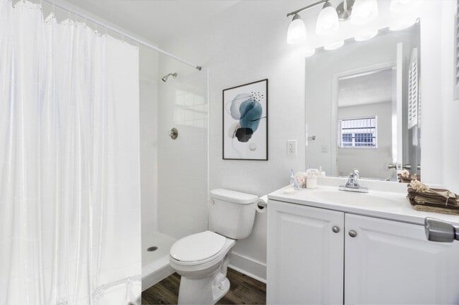 Building Photo - Rocky Creek Apartments