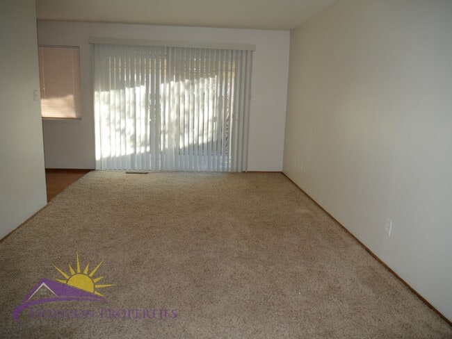 Building Photo - Bright 3 bed 2 bath 1,356 sq. ft. Single Family Home In Woodland