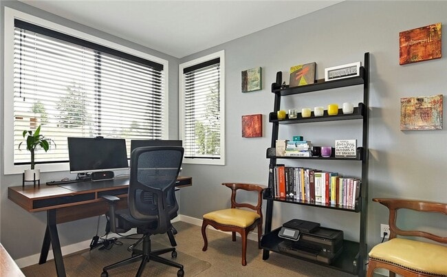 Building Photo - LUXURY WEST SEATTLE TOWNHOME FOR RENT; AVA...