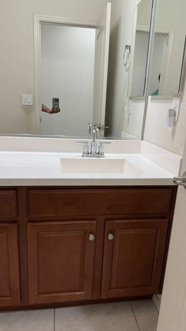 Building Photo - Home for rent