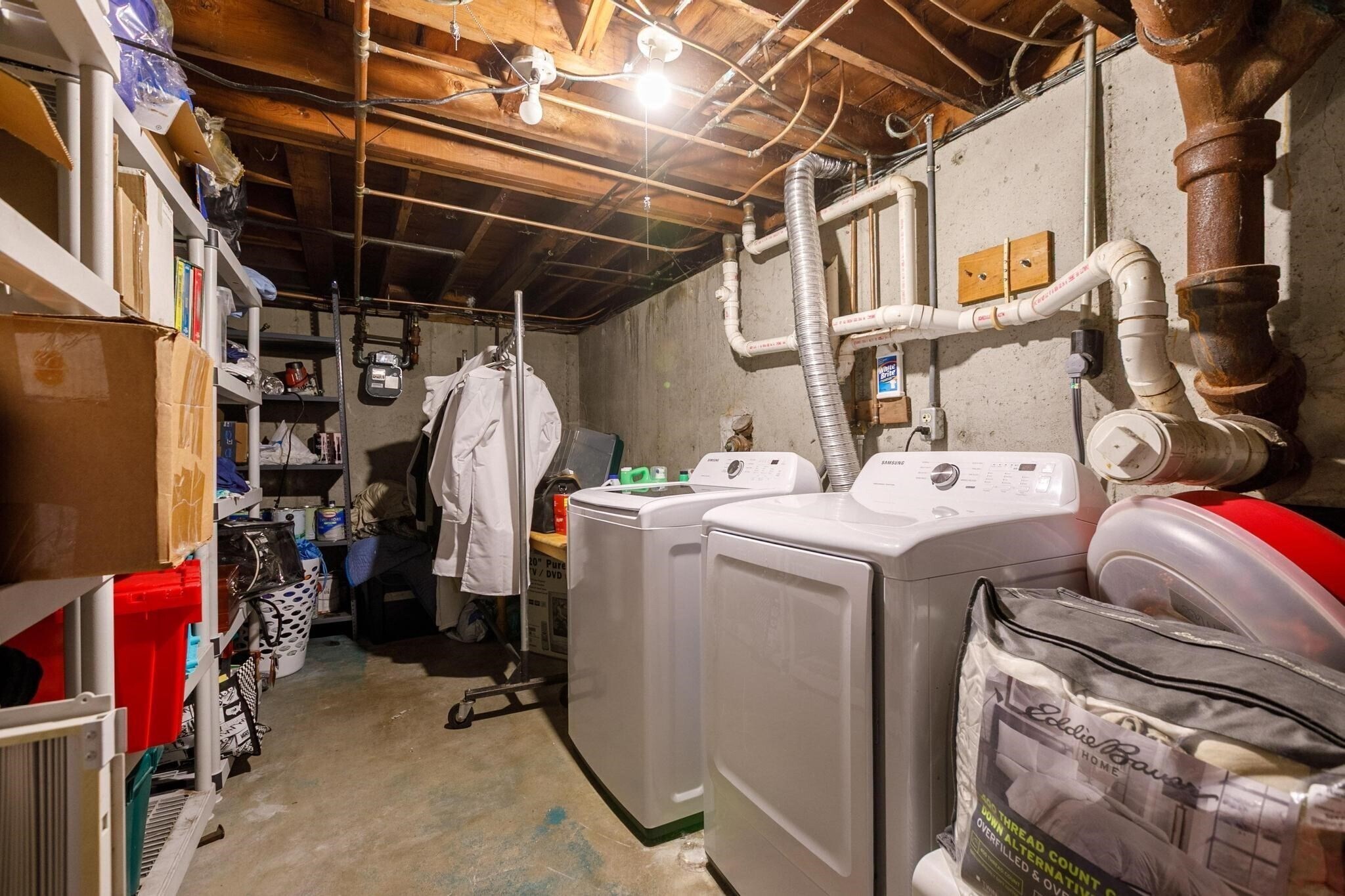 Building Photo - 5 Robinlea Cir