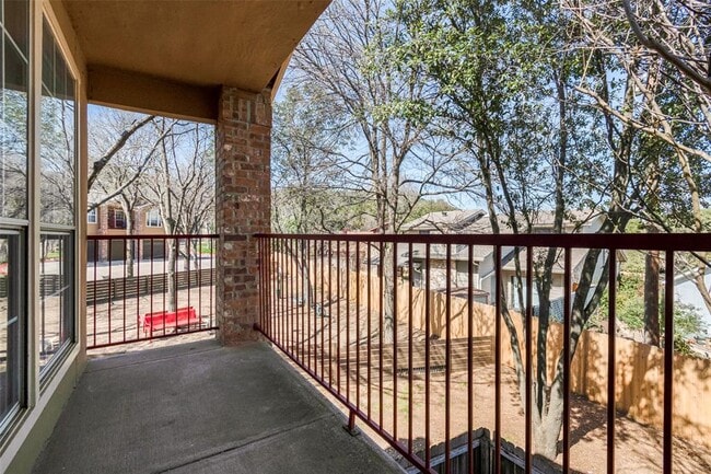 Building Photo - 6804 N Capital of Texas Hwy