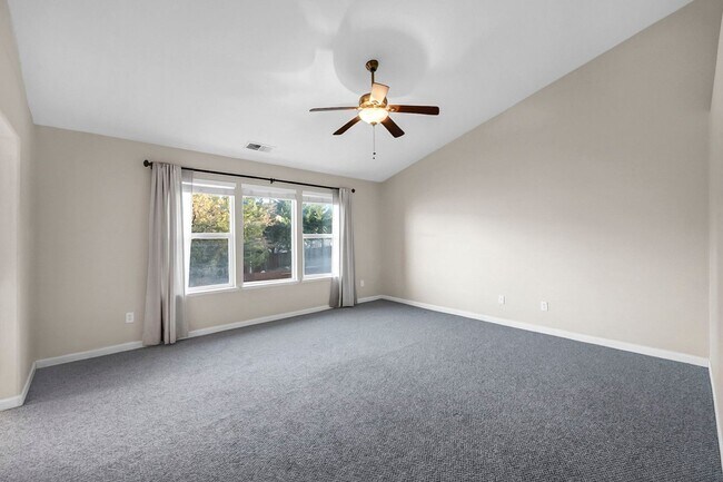 Building Photo - Enjoy this Spectacular Parklike backyard with Landscaping Included in Rent