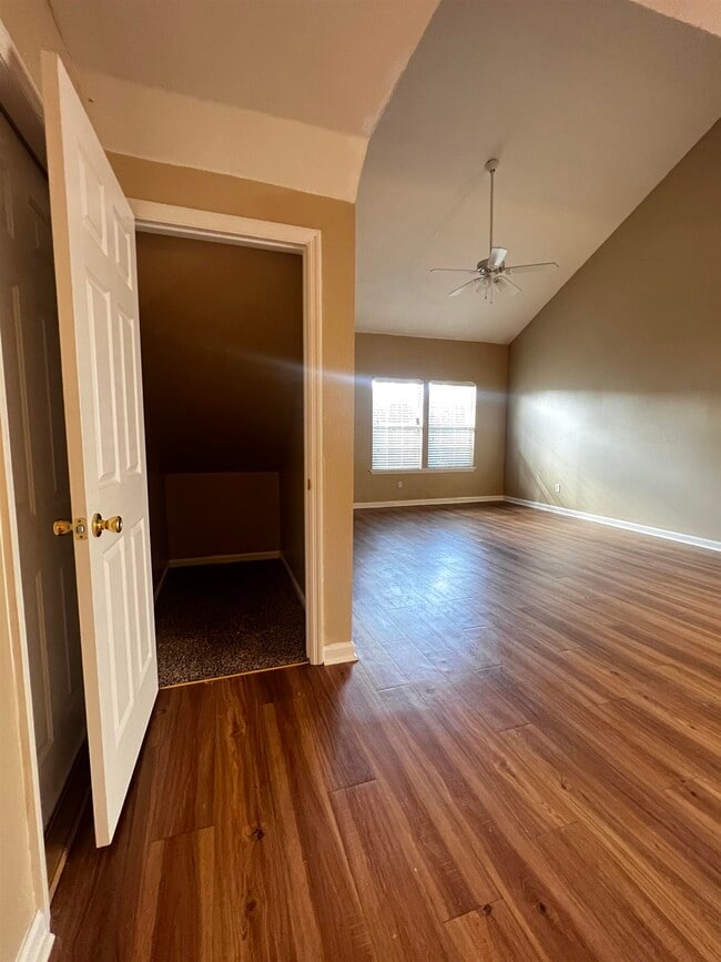 Building Photo - 1833 Nena Hills Dr
