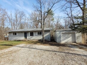 Building Photo - 1130 Tuck a Way Ridge Dr