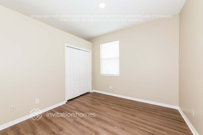 Building Photo - 6016 36th Ct E
