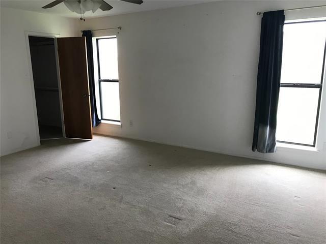 Building Photo - 5225 Hunters Cir