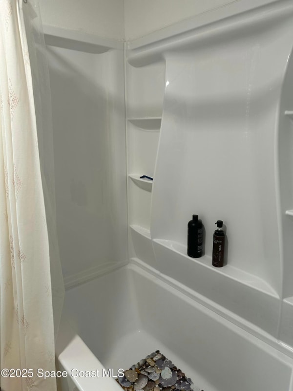 Building Photo - 574 Dianne Dr