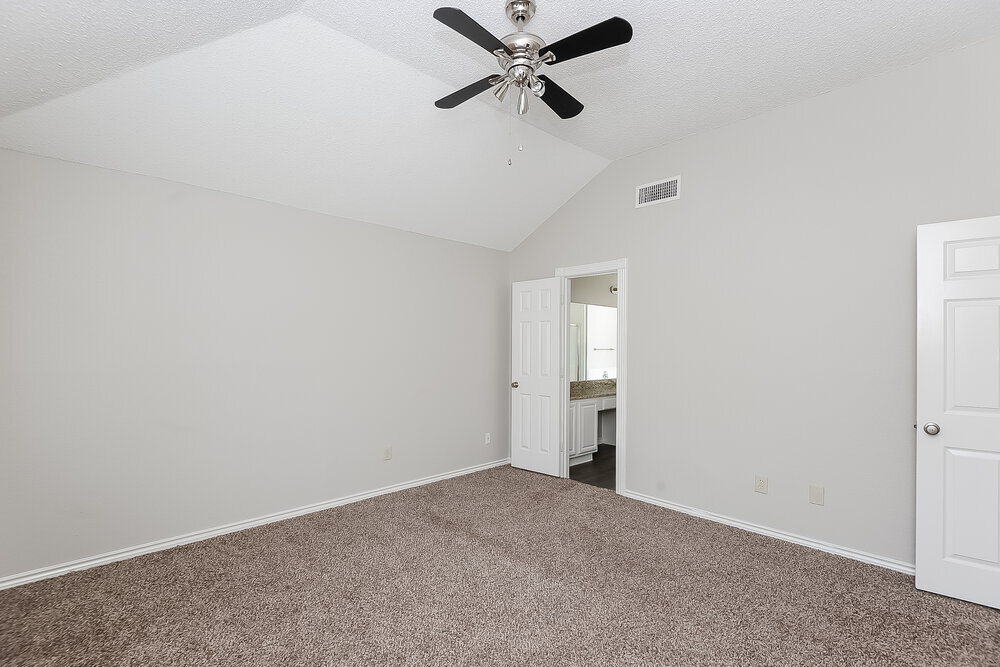 Building Photo - 720 Finley St