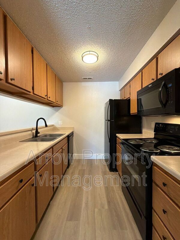 Building Photo - 2344 N 44th St