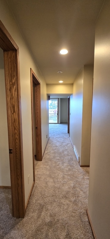 Building Photo - 3033 W Viewmont Wy W